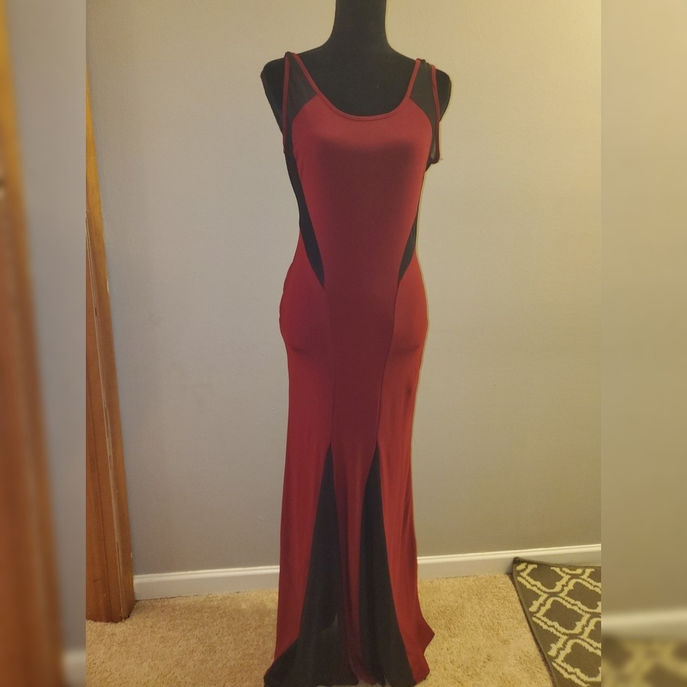 Red maxi